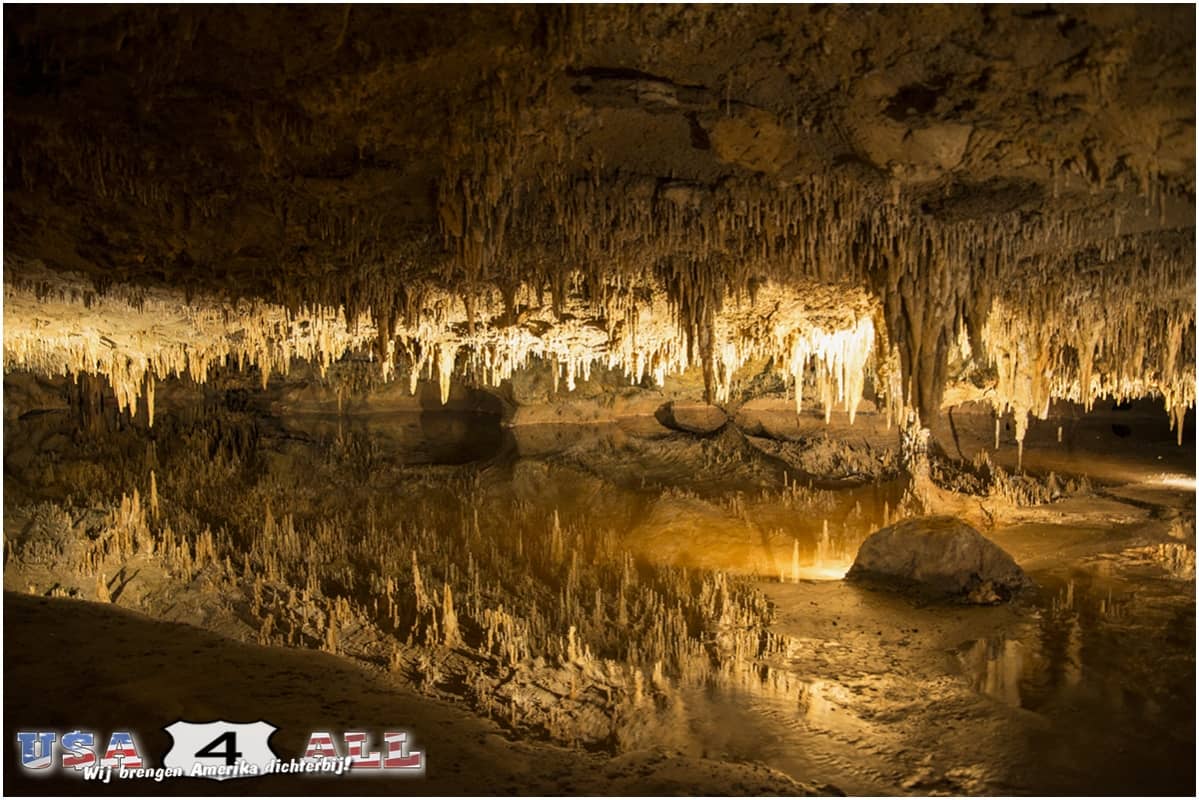 Luray Caverns - USA4ALL
