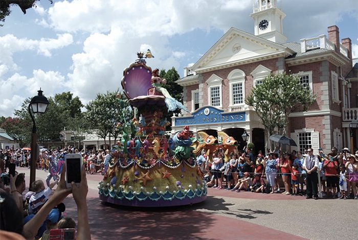 Daisy Cozijnsen - Disney Parade
