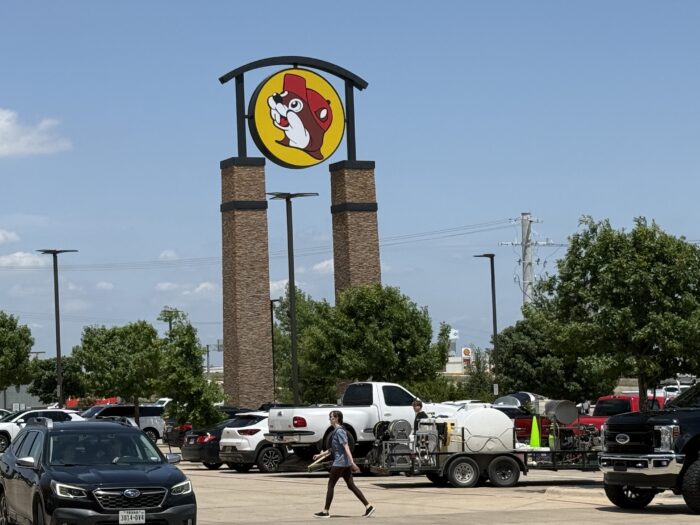 Buc - Ees