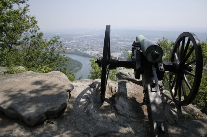 Lookout-Mountain-Parkway-in-Tennessee.-©-creative-commons